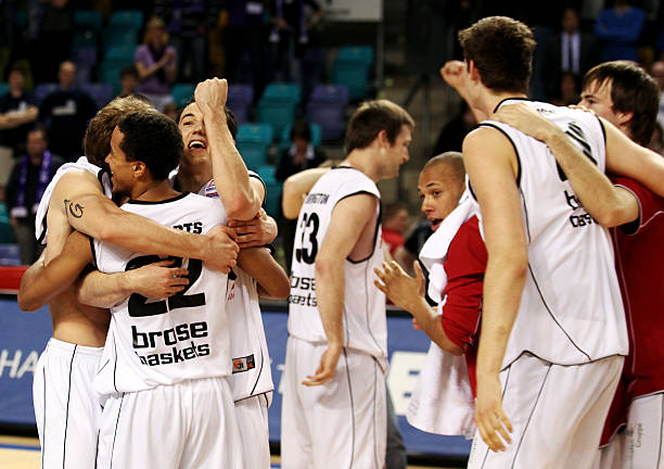 使边后卫可 使边后卫可